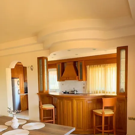 Ilioni-corfu Luxe Living-modern 2br,2ba,close To The Sea Feriehus Vátos